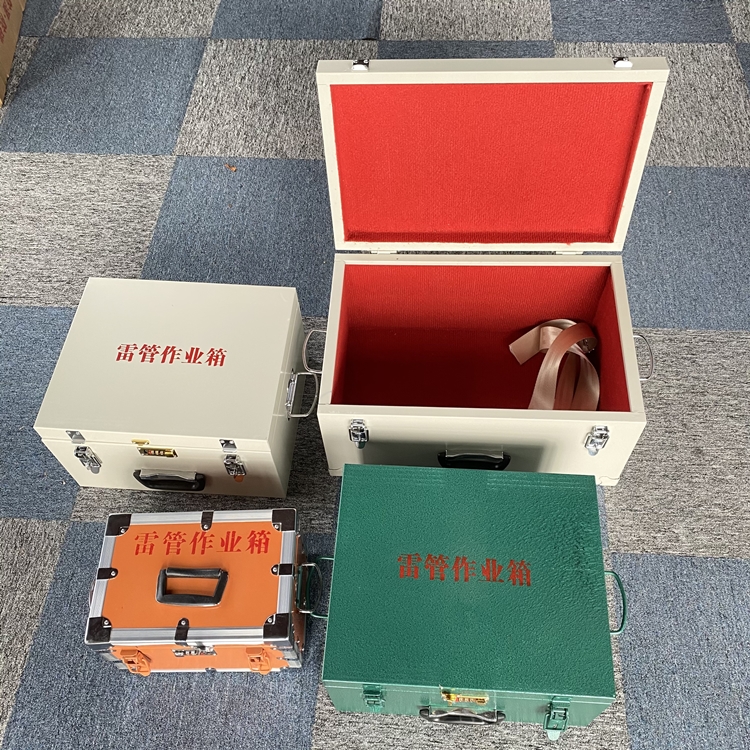 蕉城爆破工程作业箱如何选择？玻璃钢与传统材质的全面对比